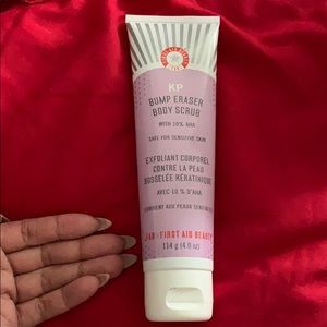 KP Bump eraser body scrub !!! It was not sold !!!
